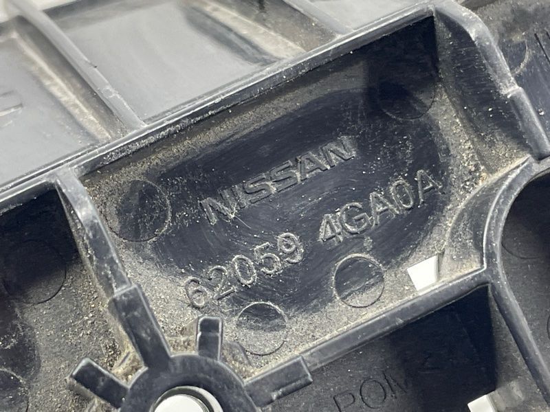 Кронштейн бампера 620594GA0A Infiniti Q50