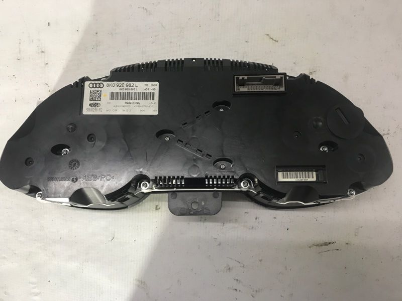 Комбинация приборов / Спидометр 8K0920982L Audi S4