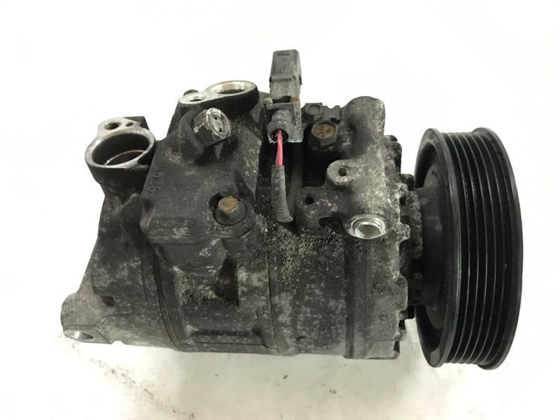 Компрессор кондиционера 4E0260805AR Audi Q7
