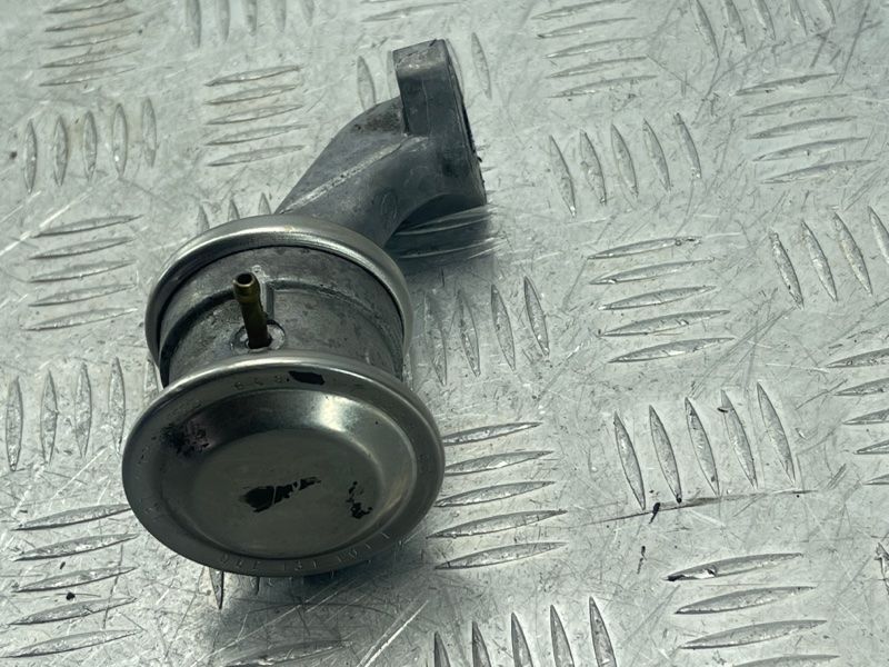 Клапан EGR 06E131101E Volkswagen Touareg
