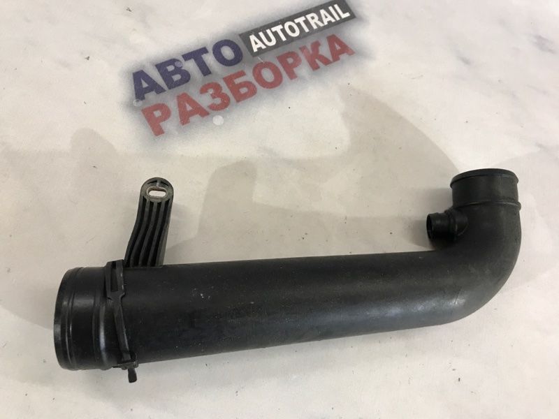 Патрубок повітряного фільтра 1K0129654BE Volkswagen CC