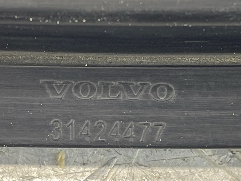 Накладка Volvo XC90
