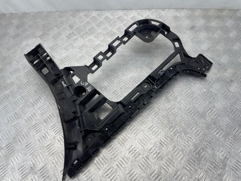 Направляющая заднего бампера 3C8807394E Volkswagen CC