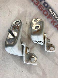 Петля двери Ford Escape