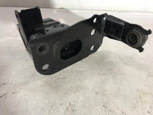 Направляюча / кріплення / кронштейн бампера 4L0807134C Audi Q7