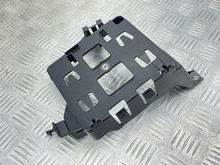 Кронштейн блоку керування 8W0907368 Audi A4