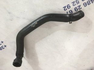 Патрубок 5C0122101AA Volkswagen Jetta