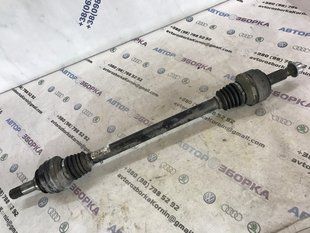 Піввісь 7L8501201B Audi Q7