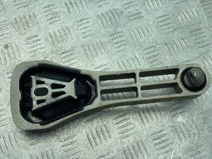 Опора двигуна 32298950 Volvo XC90