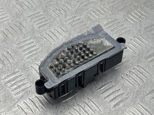 Резистор пічки 8T0820521F Audi Q5