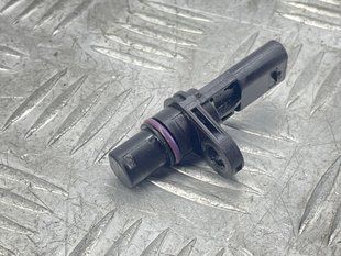 Датчик положения распредвала 04L907601 Volkswagen Tiguan