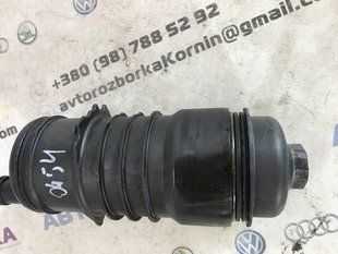 Корпус масляного фільтра 78558686 Audi Q7