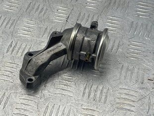 Клапан EGR 06E131102B Volkswagen Touareg