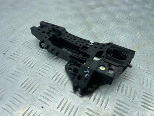 Кронштейн ручки 4H0837885 Audi A6