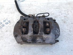 Суппорт тормозной 7P0615423 Volkswagen Touareg