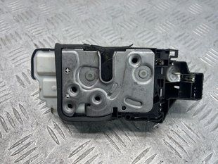 Замок задней двери 31462446 Volvo XC60