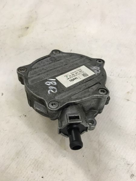 Вакуумный насос 06E145100M Audi Q7