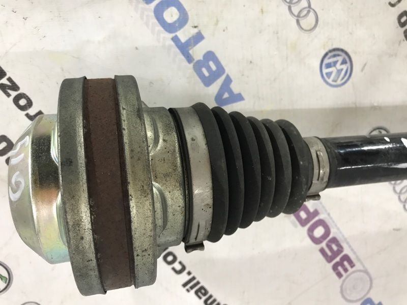 Піввісь 8R0501203C Audi A6