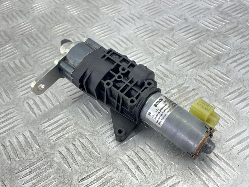 Привідний блок кришки багажника 4M0827852A Audi Q7