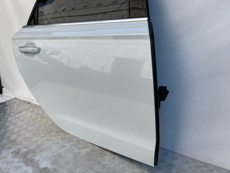 Дверь 4G5833052 Audi A6