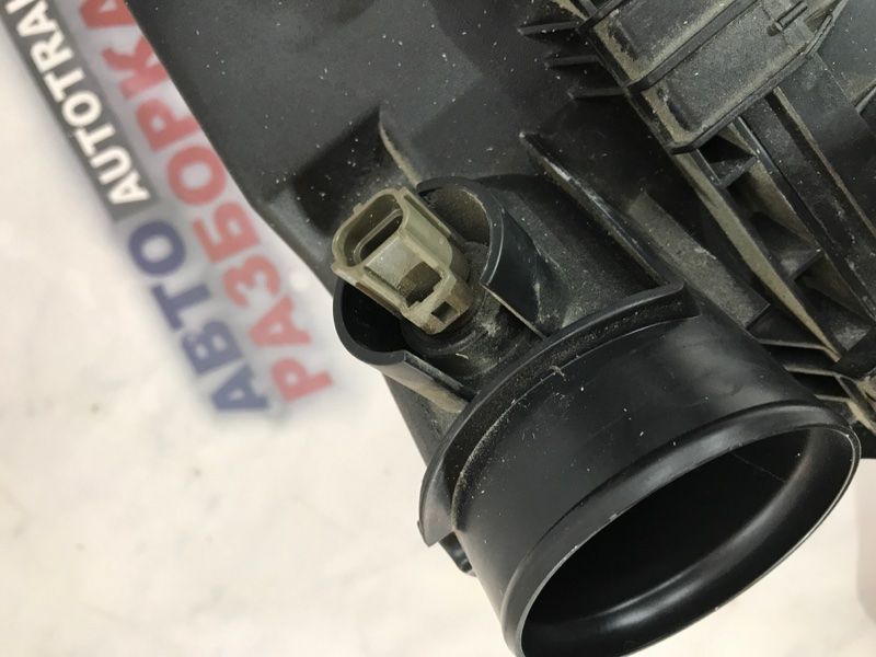 Корпус повітряного фільтра Ford Fusion