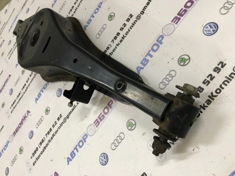 Важіль задньої підвіски поперечний нижній 1K0505311AB Volkswagen CC