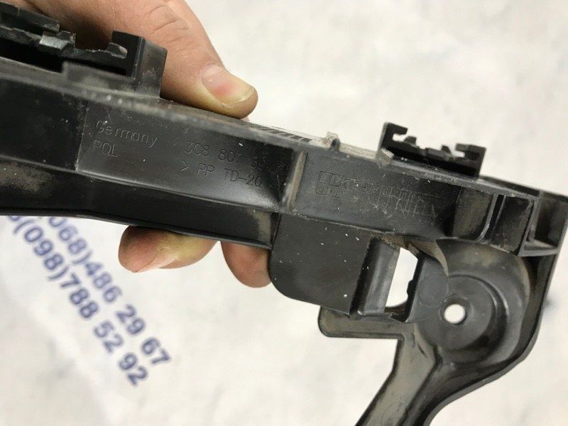 Направляюча заднього бампера права 3C8807394D Volkswagen CC Volkswagen CC
