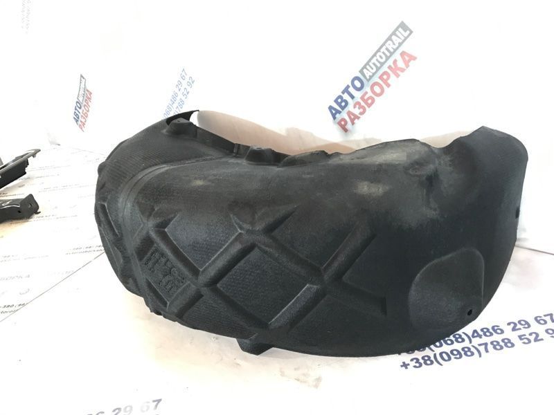 Подкрылок 7P6810972 Volkswagen Touareg