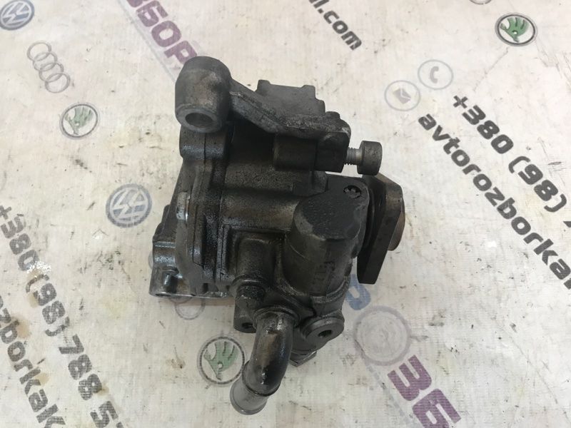 Насос гидроусилителя руля 7L8422154E Audi Q7