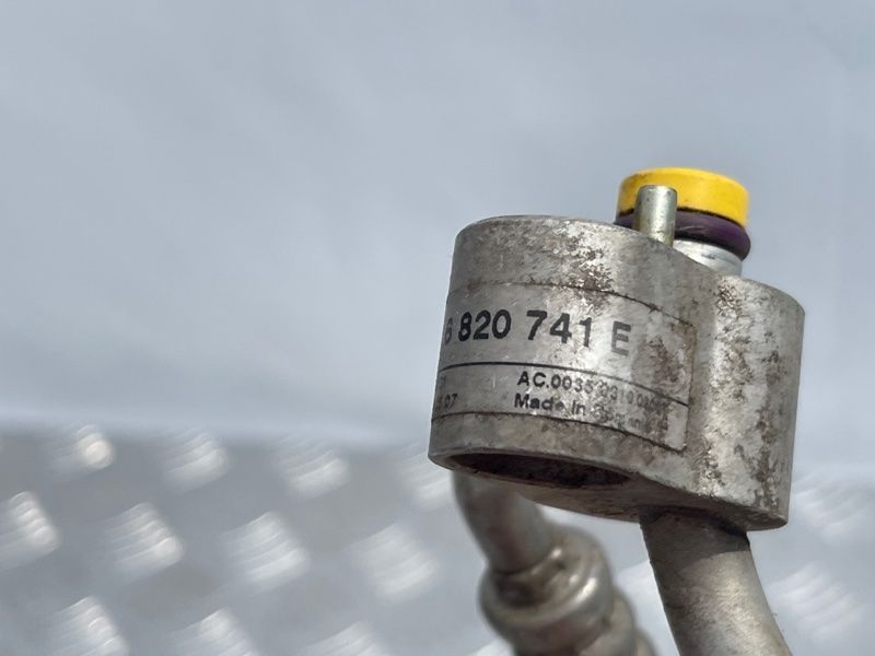 Трубка кондиціонера 7L6820741E Audi Q7