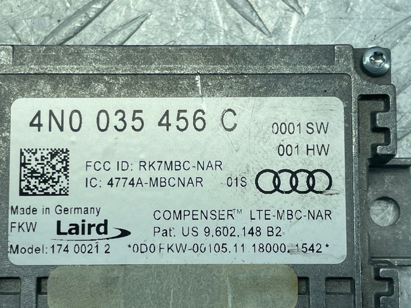Підсилювач сигналу мобільного зв'язку 4N0035456C Audi A6