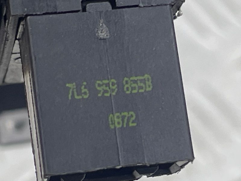 Кнопка склопідйомника 7L6959855BREH Volkswagen CC