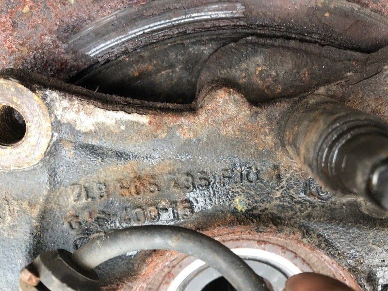 Поворотний кулак / цапфа 7L8505435A Audi Q7