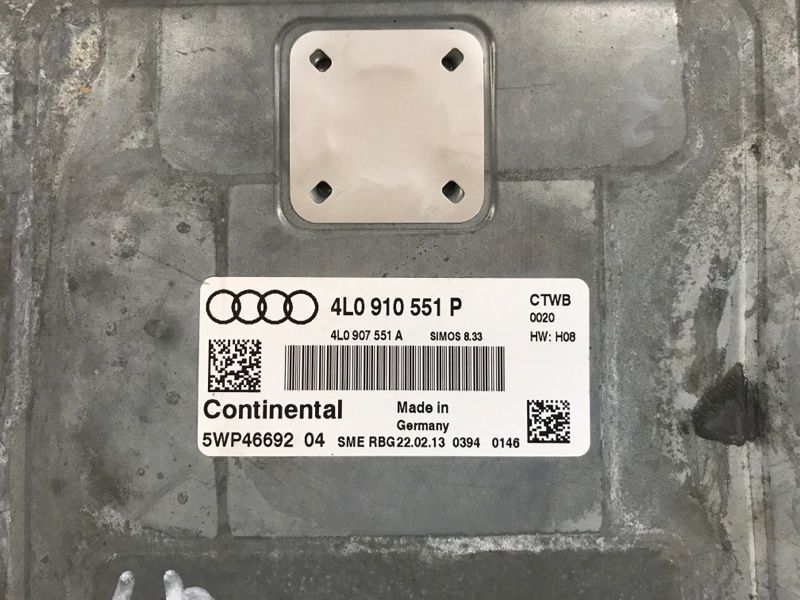 Блок керування двигуном 4L0910551P Audi Q7