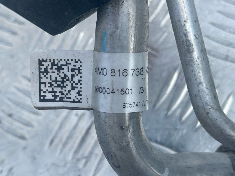 Трубка кондиціонера 4M0816738K Audi Q7