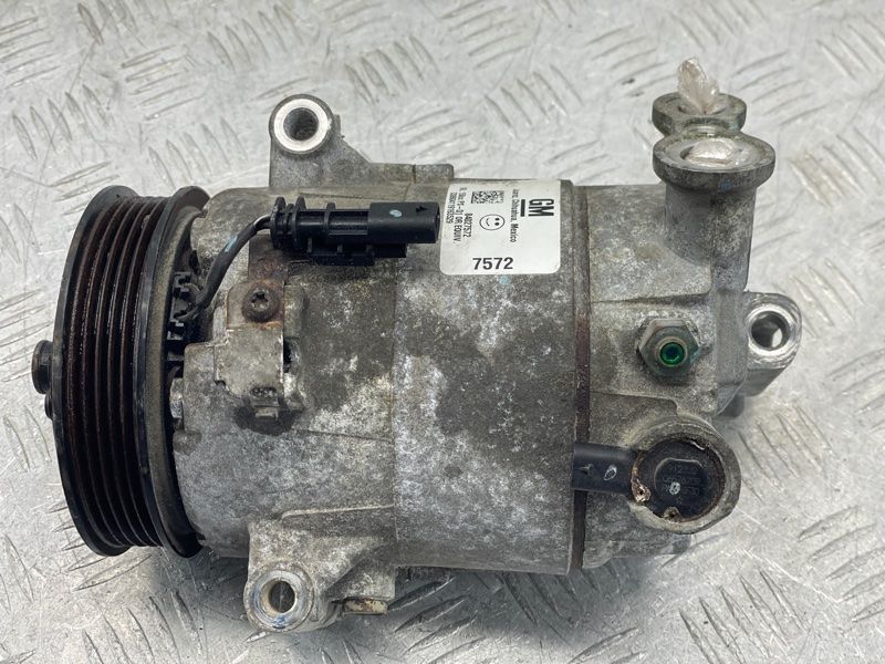 Компресор кондиціонера 84027572 Chevrolet Colorado