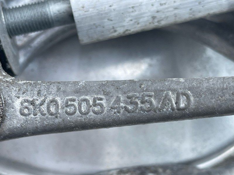 Поворотный кулак / Цапфа 8K0505431AM Audi A6