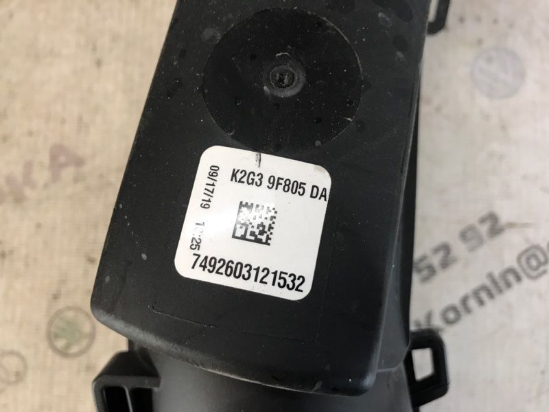 Патрубок воздушного фильтра K2G39F805DA Ford Edge
