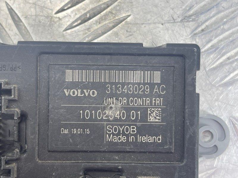 Блок управления двери 31343029 Volvo XC60