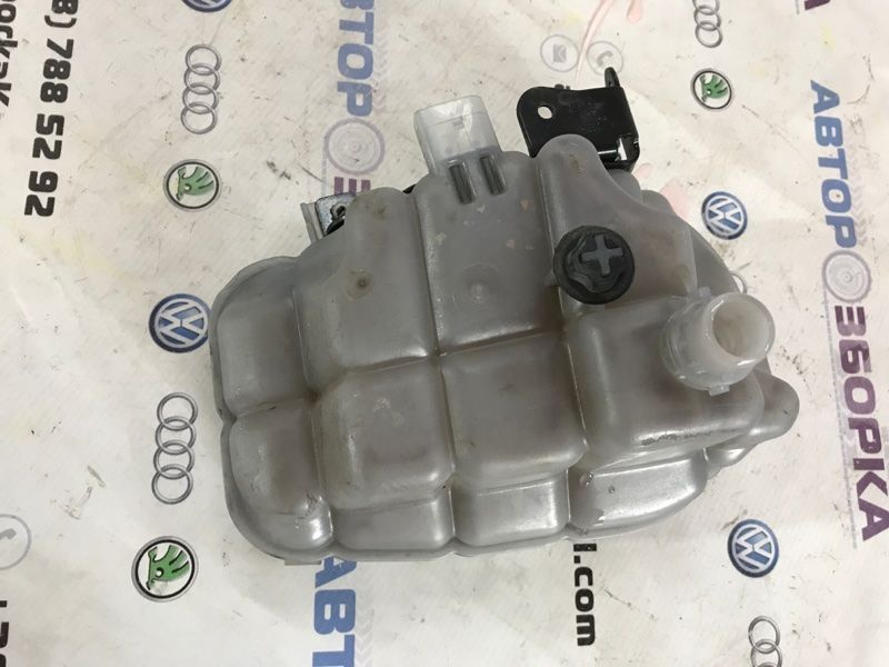 Розширювальний бачок 4G0121403R Audi A6 Audi A6, Audi A7, Audi RS7, Audi S6, Audi S7