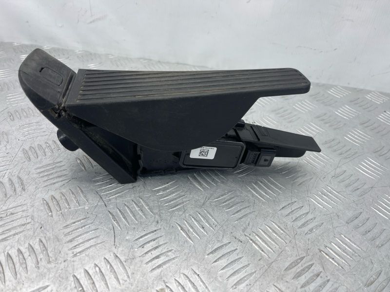 Педаль газа 32212451 Volvo XC60