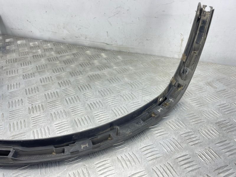 Розширювач / накладка арки крила 7P6854819B Volkswagen Touareg