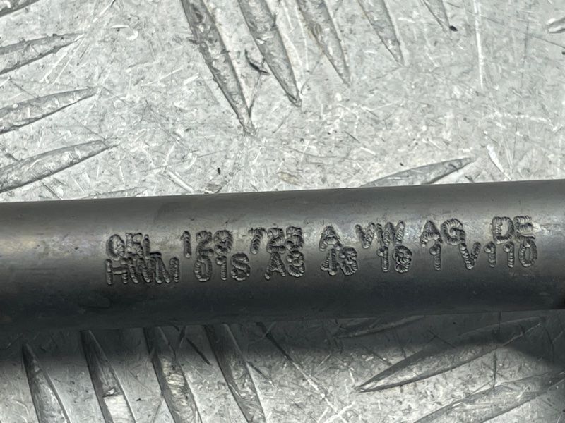 Опора впускного коллектора 05L129723A Audi A6