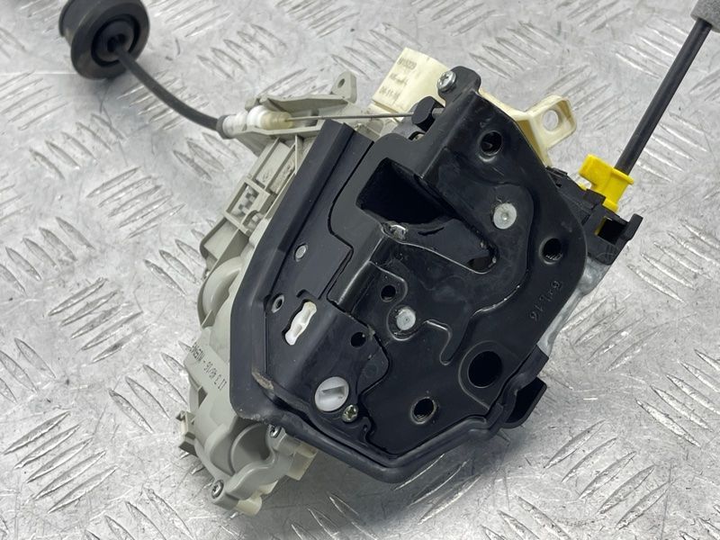 Замок двери 4G0839015C Audi Q7