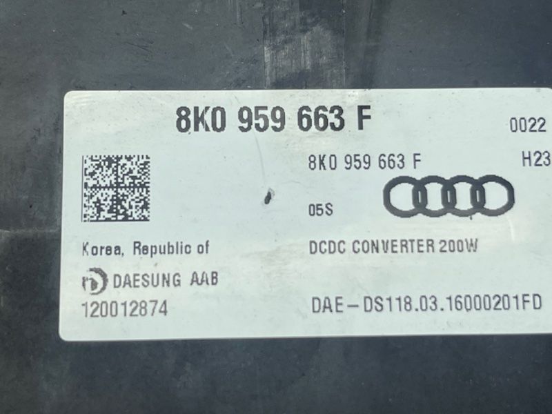 Стабілізатор напруги Audi A6