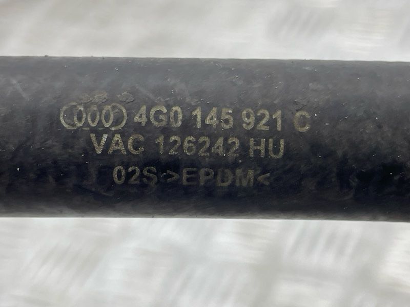 Шланг системи охолодження 4G0145921C Audi A6