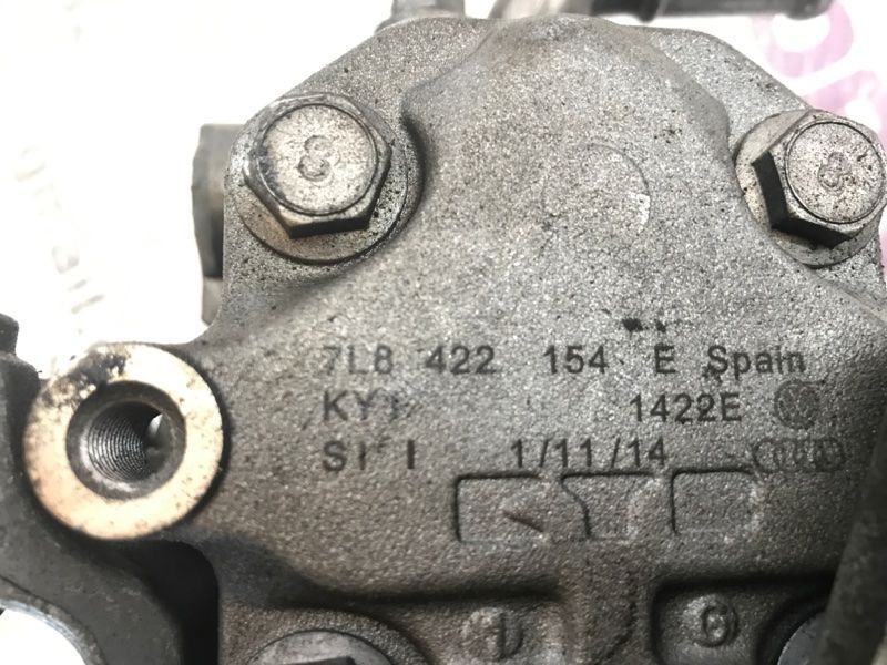 Насос гидроусилителя руля 7L8422154E Audi Q7