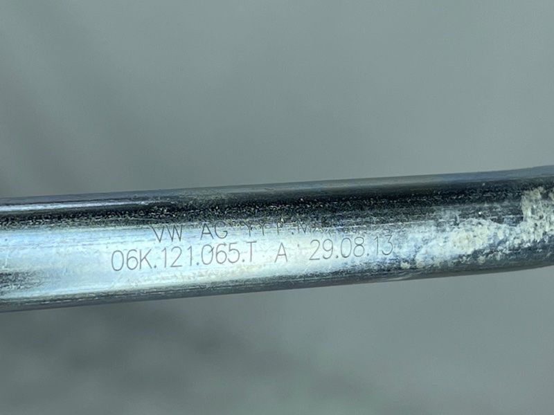 Трубопровід системи охолодження 06K121065T Volkswagen Passat