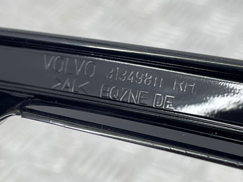Накладка Volvo XC90