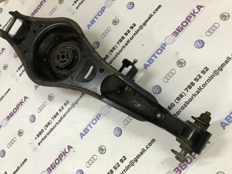 Важіль задньої підвіски поперечний нижній 1K0505311AB Volkswagen CC